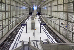 Citytunnel Station Wilhelm Leuschner Platz in Leipzig Feuerverzinkte Unterkonstruktion Innenfassade Citytunnel Leipzig